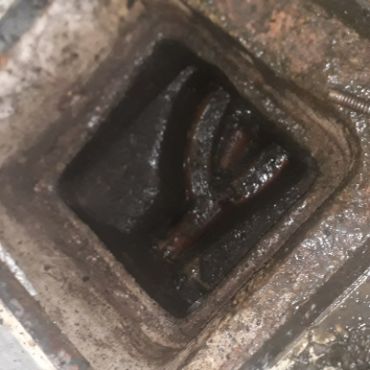 Destapacion de tapa cloacal en Ramos Mejia